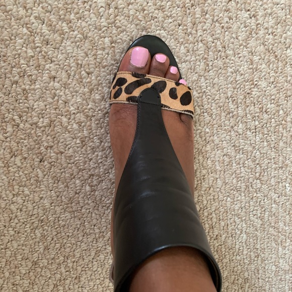 Carlos Santana Dorado t-strap heel sandal - Picture 2 of 5